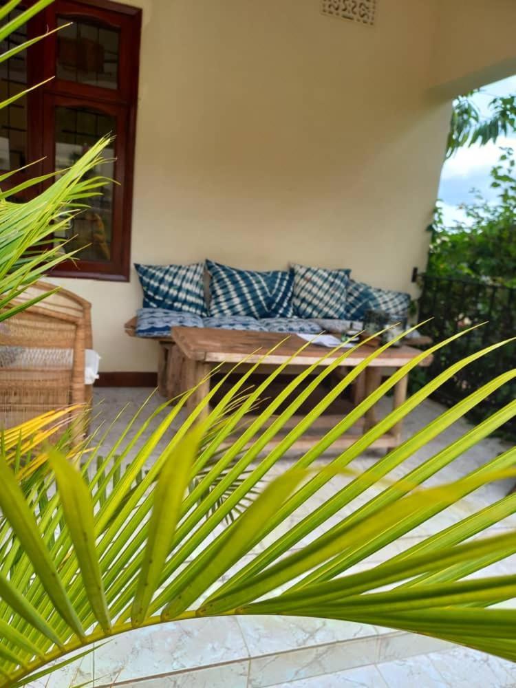 Stasumo House Arusha Bed & Breakfast Екстериор снимка